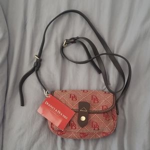 Dooney & Bourke Crossbody purse